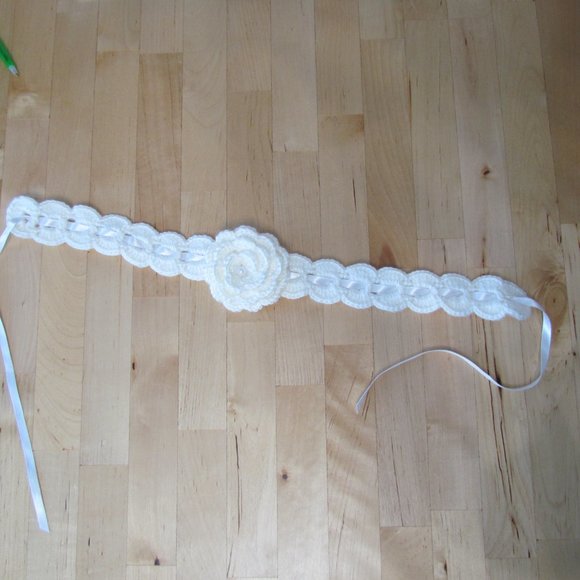 Taller de ABU White Handmade headband (crochet) - Picture 7 of 16